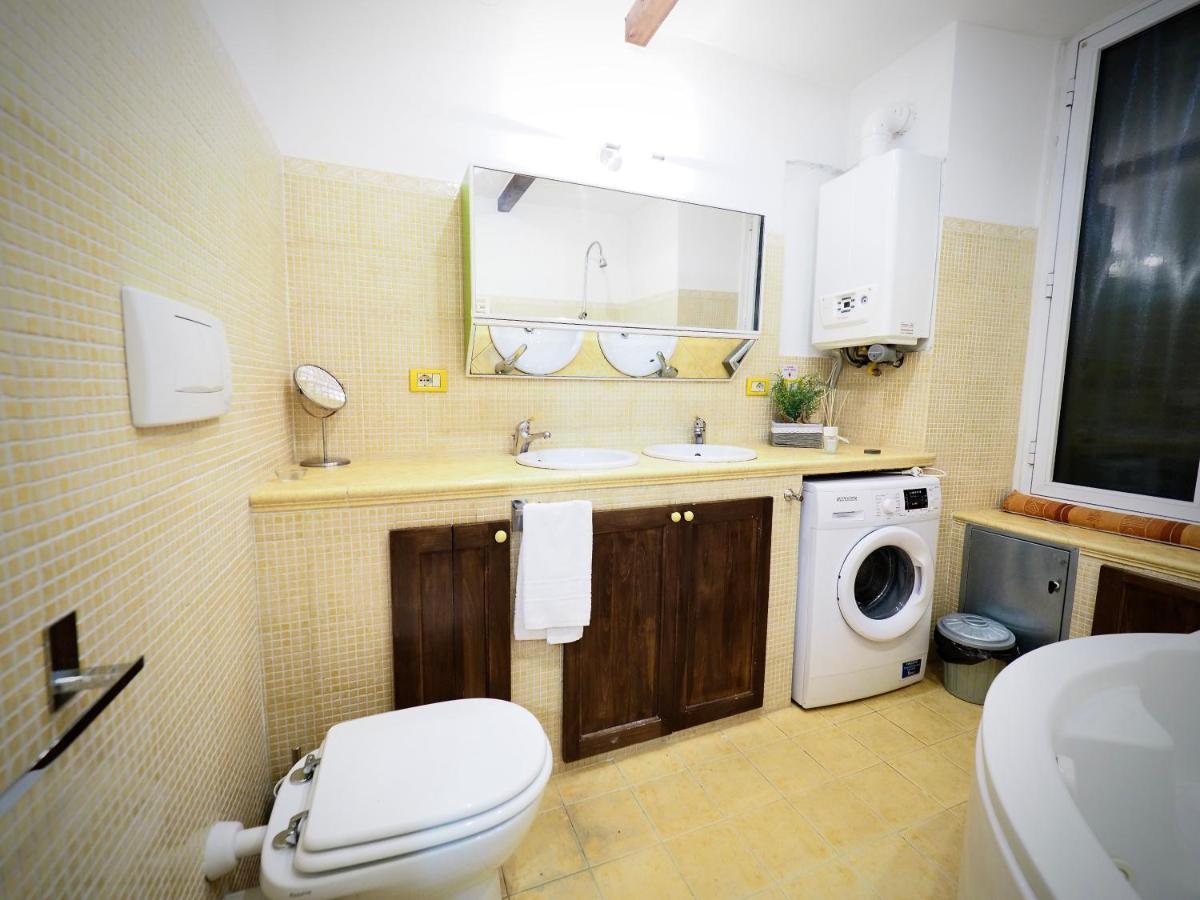 Dimora Delle Camelie Apartment Genoa Exterior photo